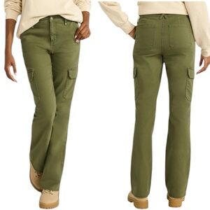 Time and Tru Size 6 High Rise Cargo Flare Jeans in Sea Turtle Green